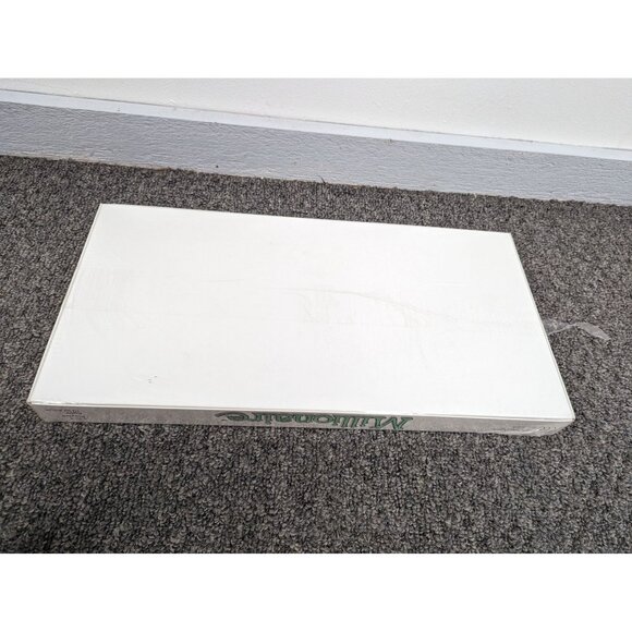 The Millionaire Game Vintage Board Game Henco 1984 Massillon, Ohio - New Sealed - Picture 2 of 4